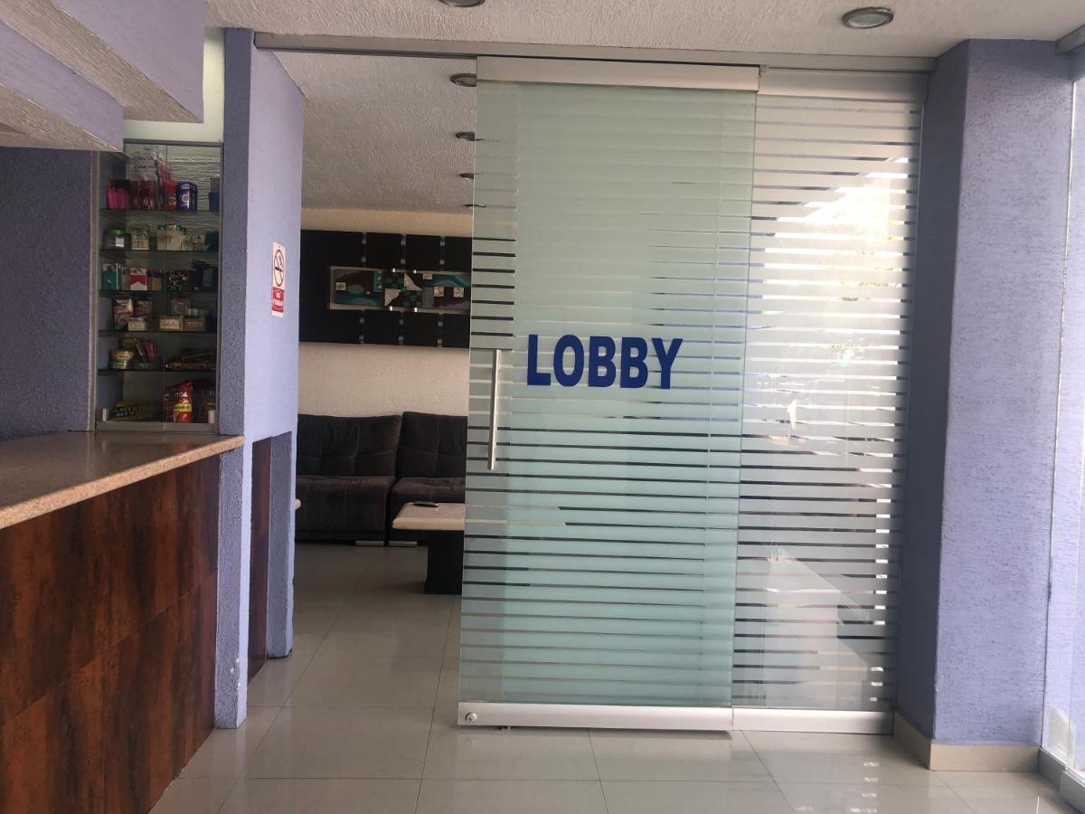 Hotel La Paz Гуадалахара Екстериор снимка
